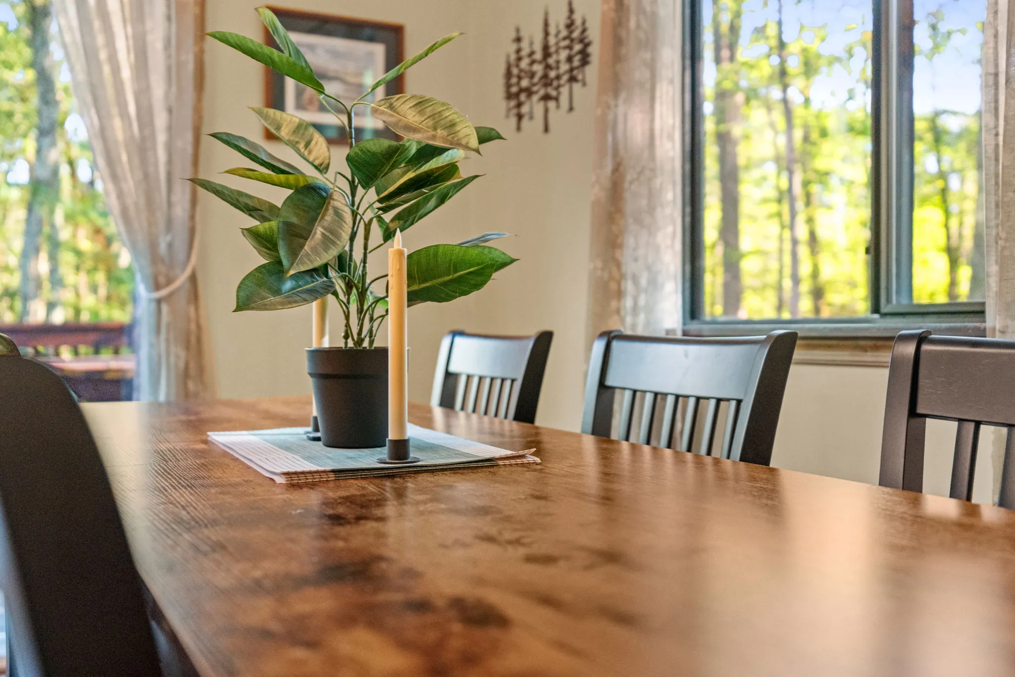 Living and dining area, 13 of 17