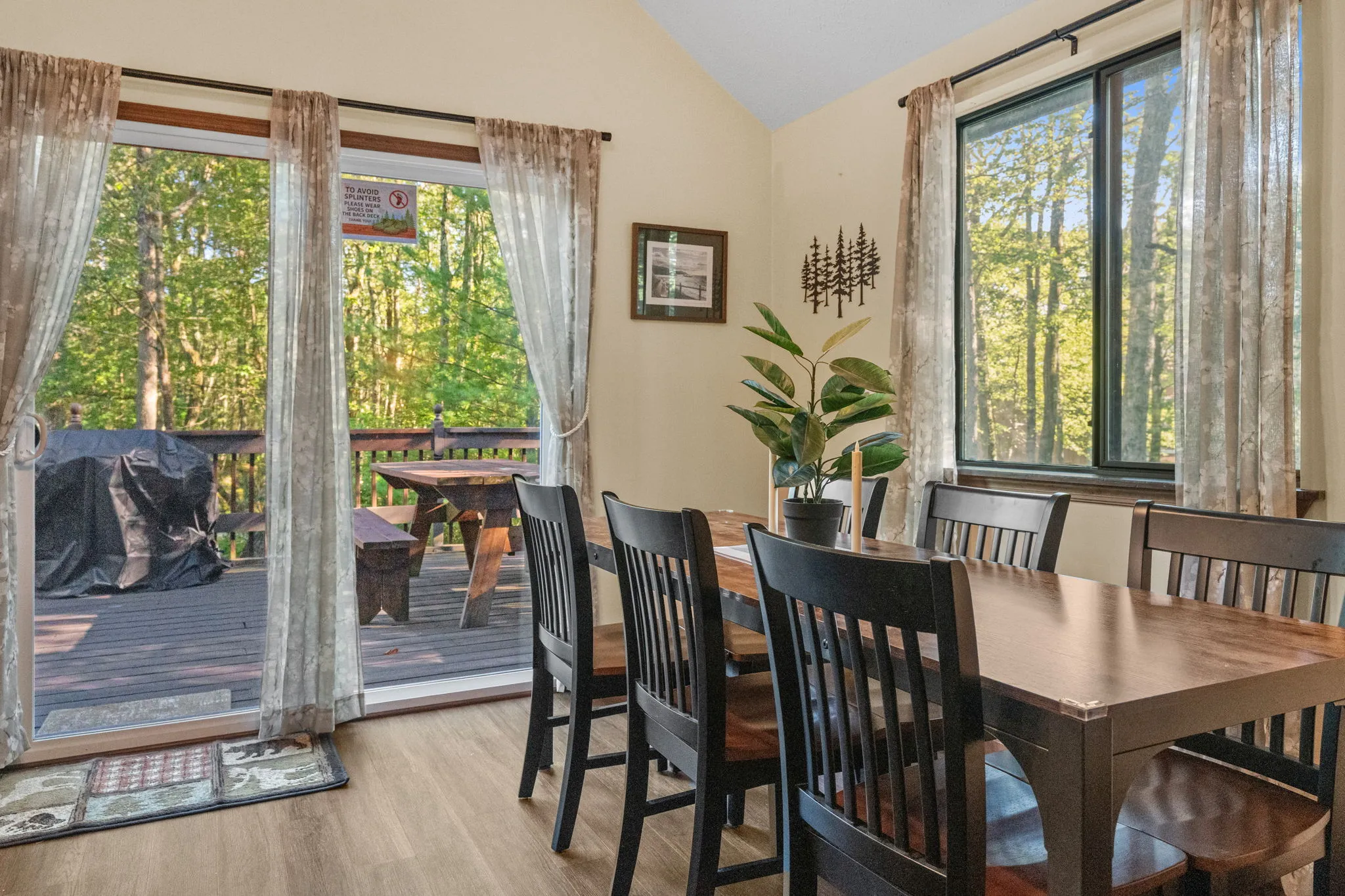 Living and dining area, 15 of 17