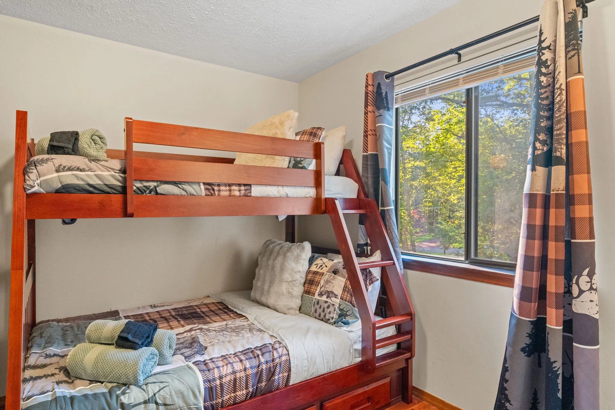 Bunk room